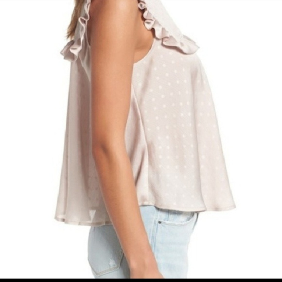 HINGE ROMANTIC RUFFLED BLOUSE - Picture 2 of 3